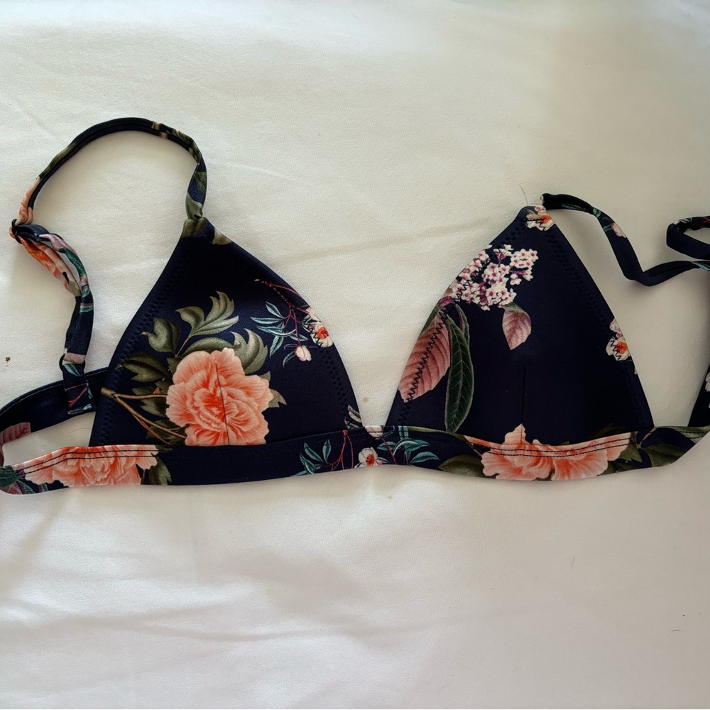 Triangl Bikini Top